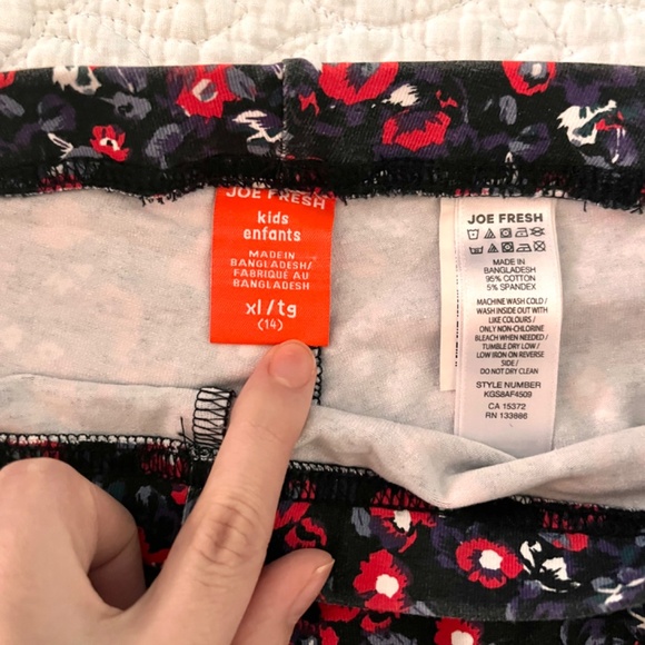 NWOT Joe Fresh Floral Capri Leggings – Girls 14 / Women’s 2 (Petite Fit) - Picture 2 of 2
